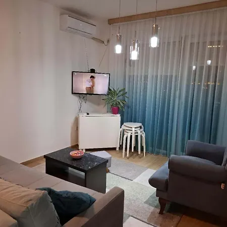 Apartment Stan Na Dan Ub *
